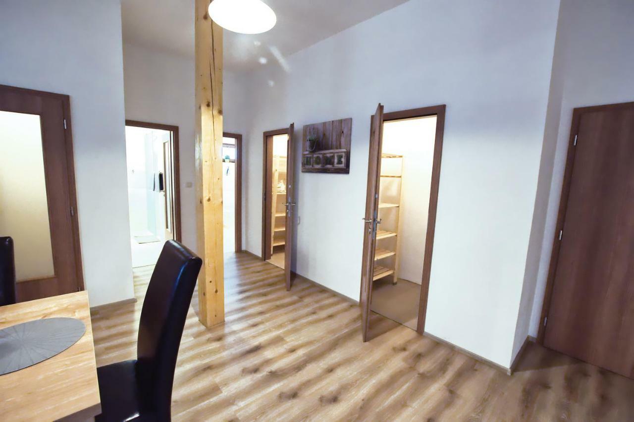 "U Capa" Krasny Apartman V Sedleci Седлец Екстериор снимка