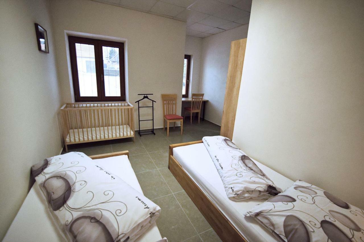"U Capa" Krasny Apartman V Sedleci Седлец Екстериор снимка